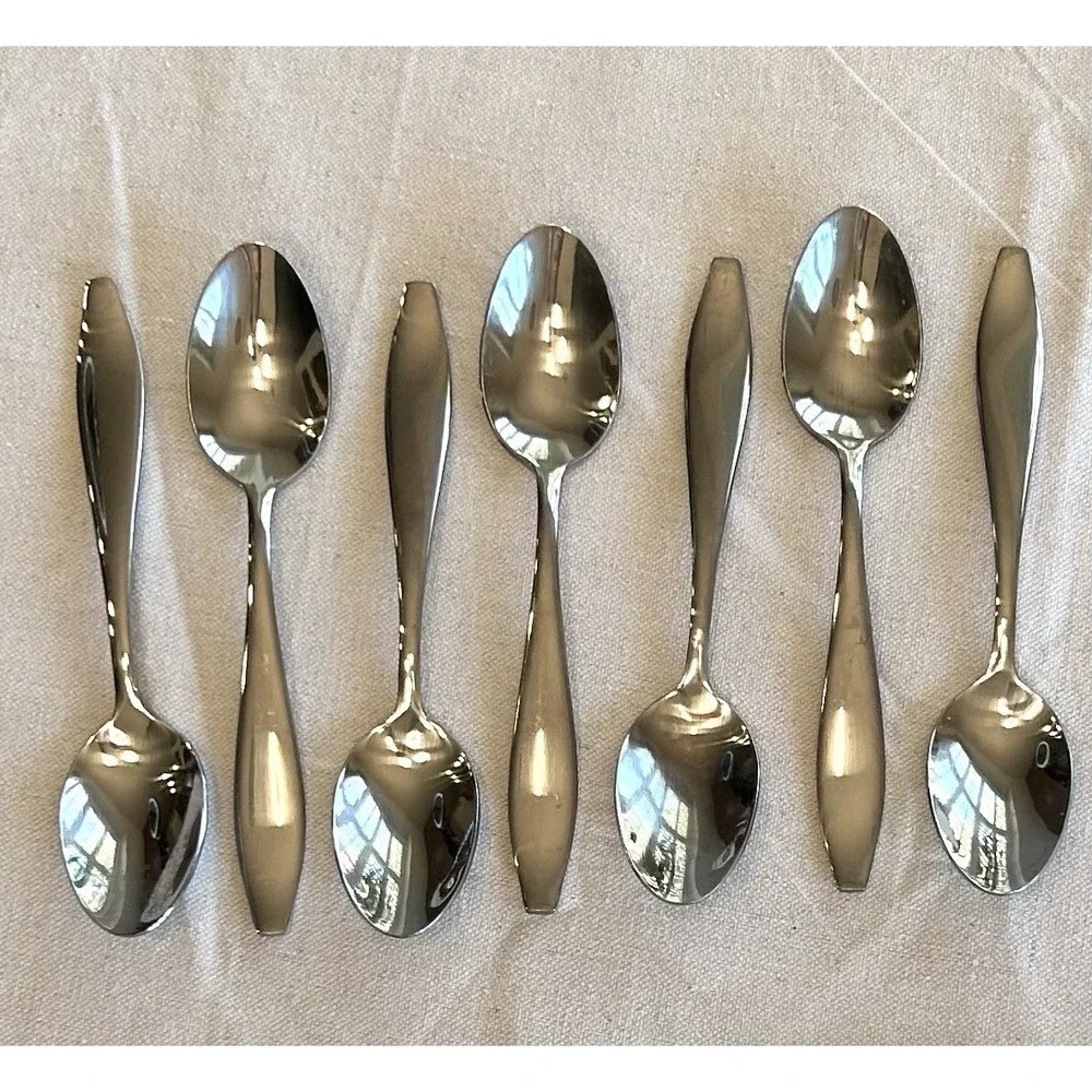 Oneida Comet 39 Piece Stainless Flatware Set Service for 8 Nearly Complete